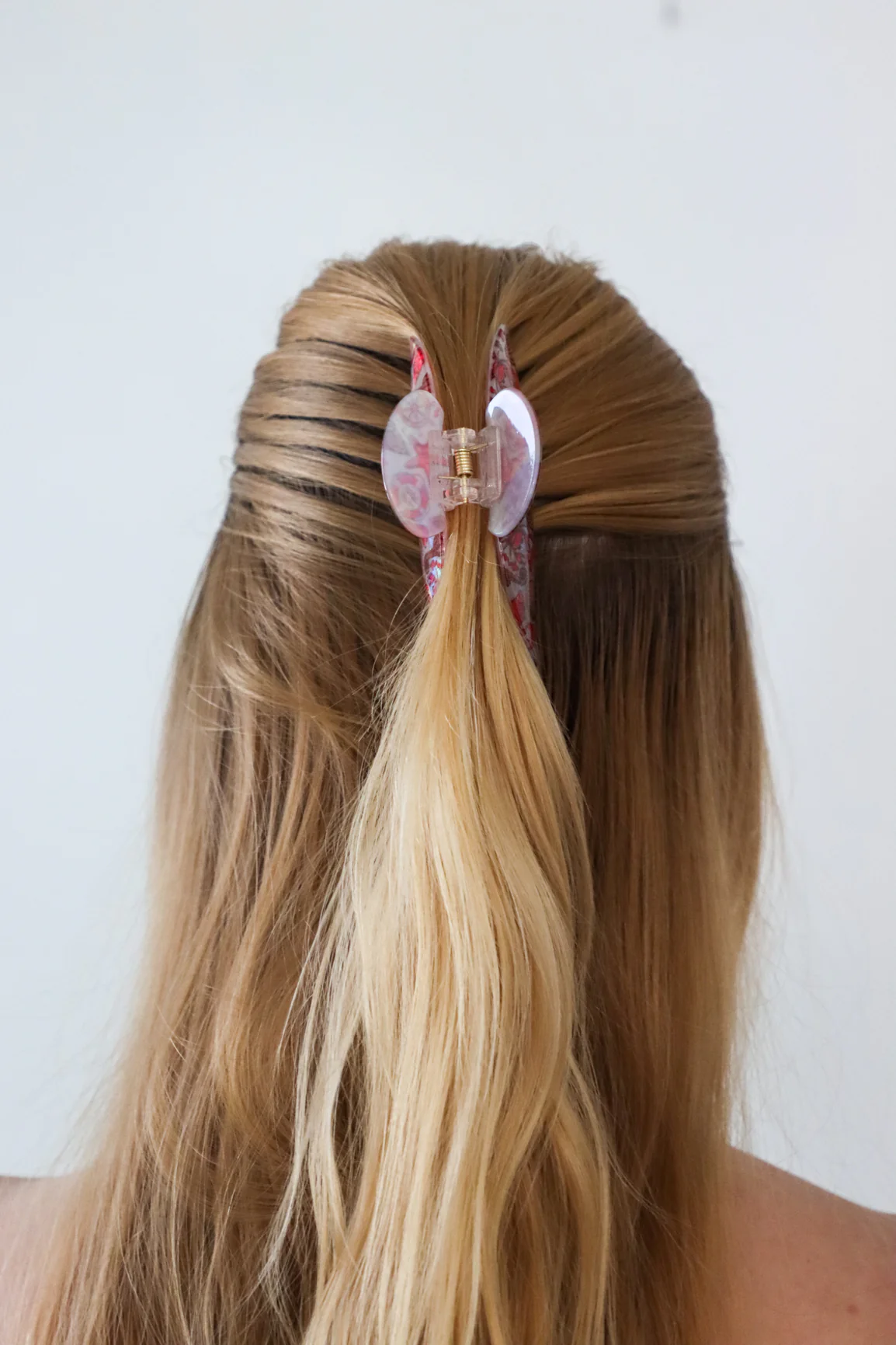 Beachfront Hair Clip - Image 2