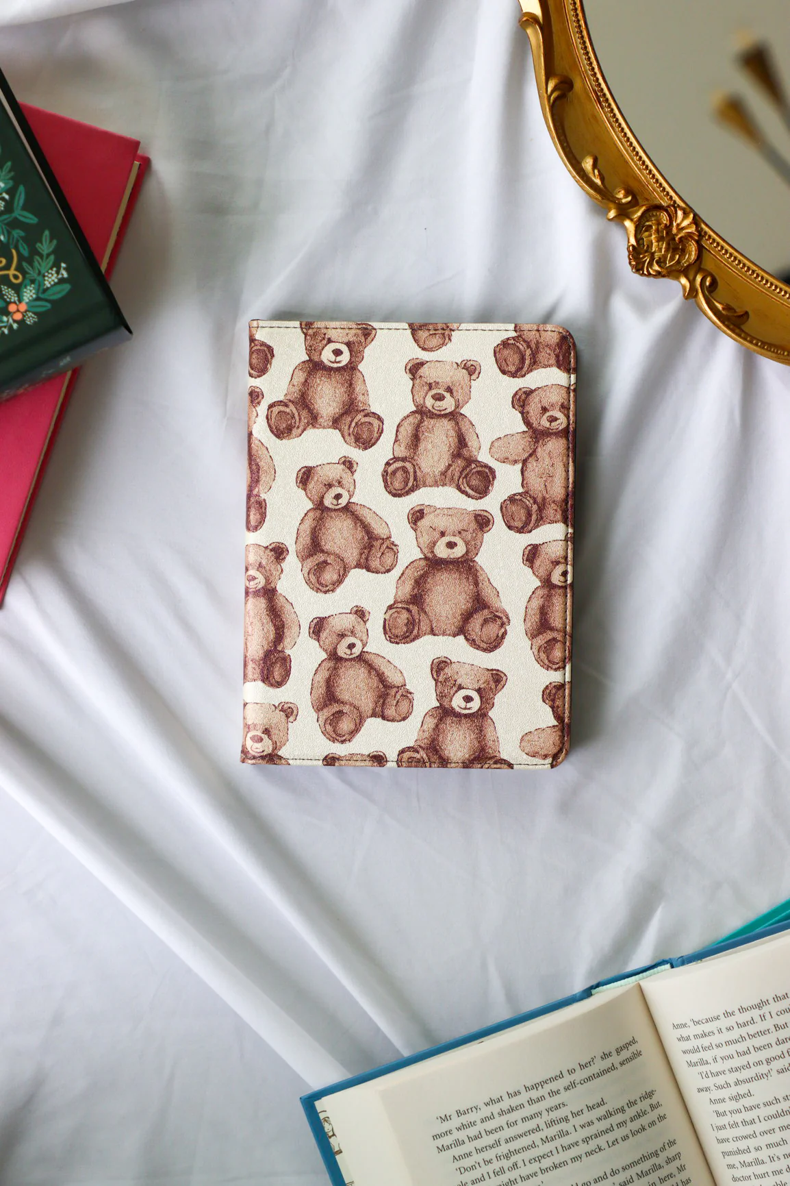 Bear Hug Kindle Case