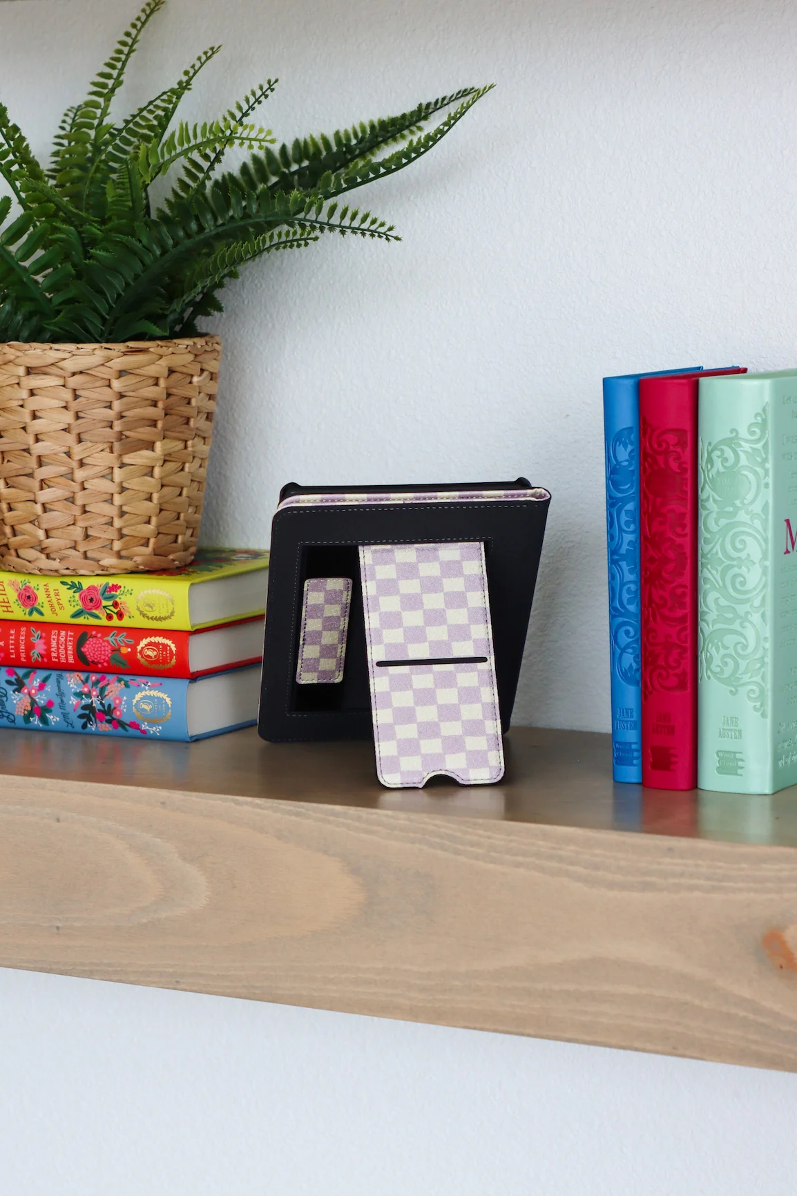 Checkmate Kindle Case - Image 7