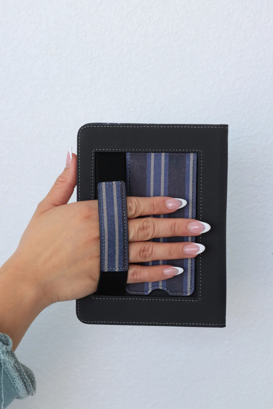 First Chapter Kindle Case - Image 5