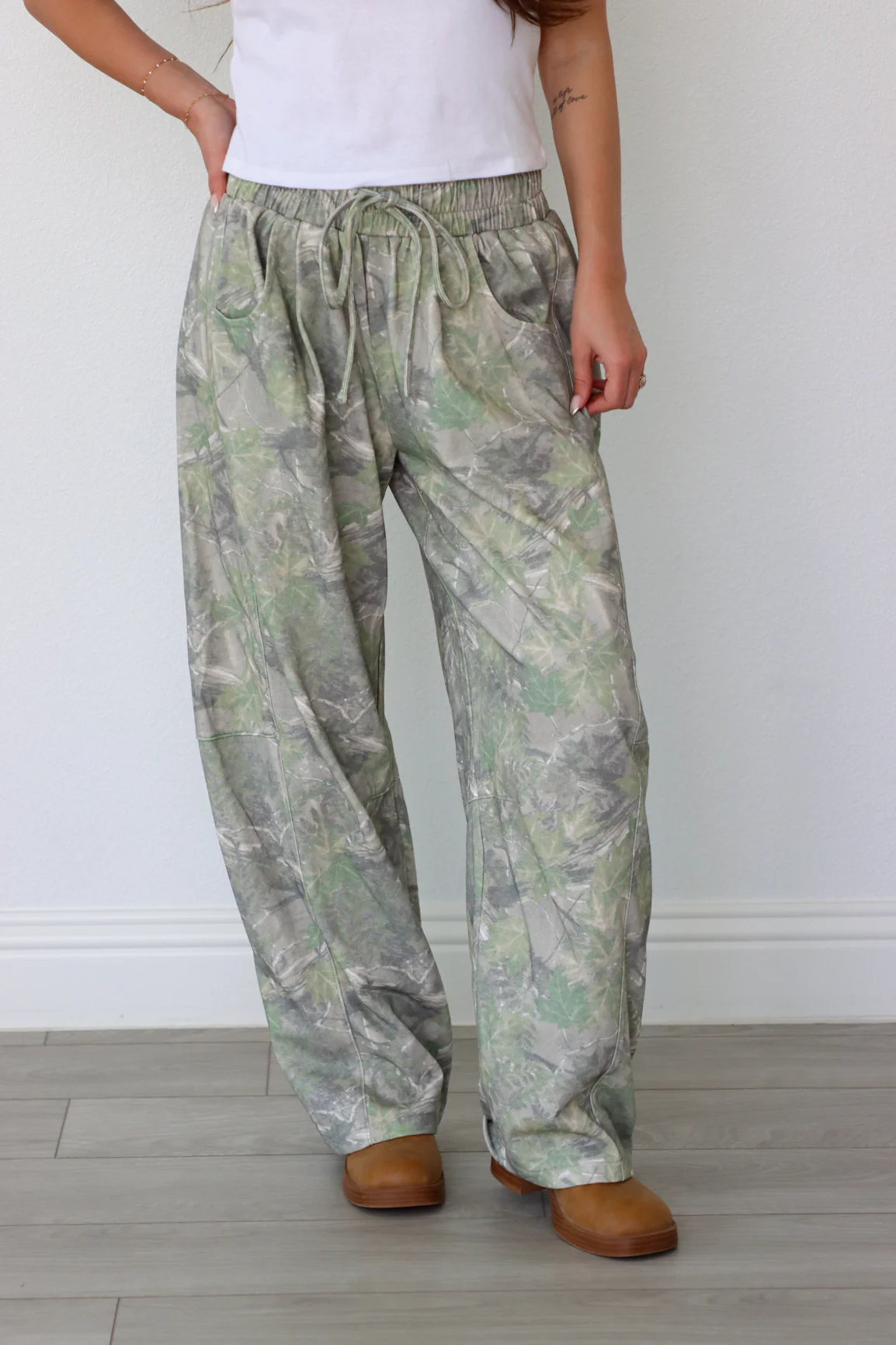 Globe Trotter Pants - Image 4