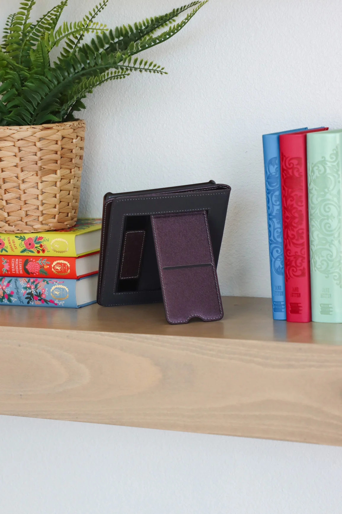 Midnight Scales Kindle Case - Image 6