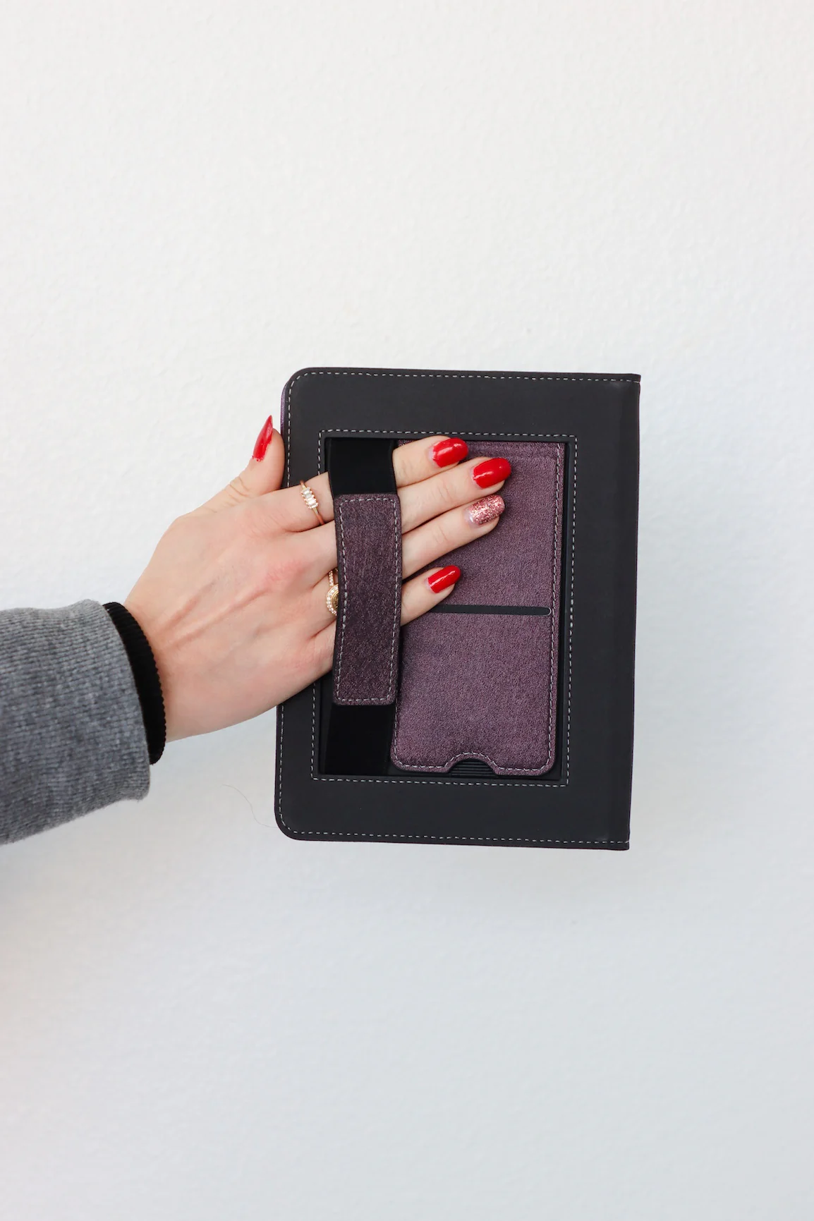 Midnight Scales Kindle Case - Image 7