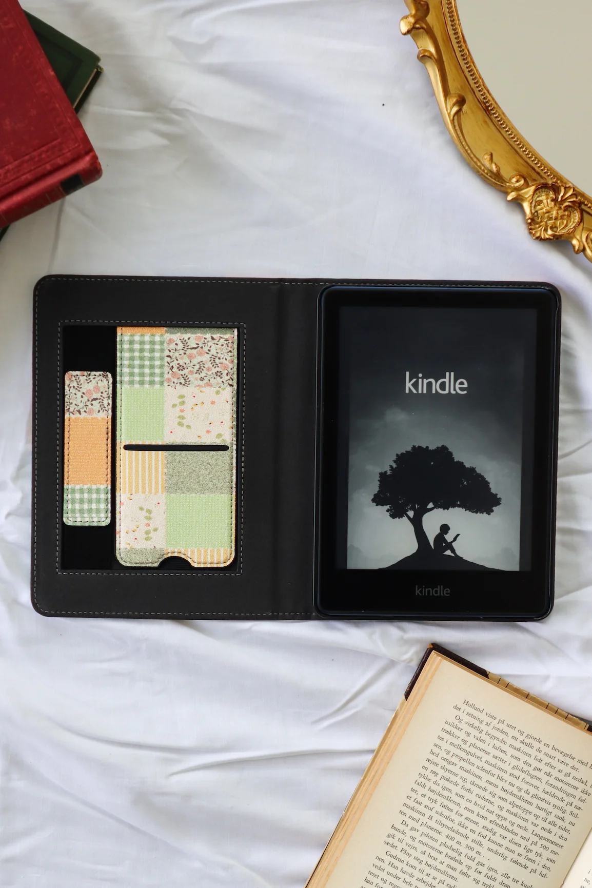 Patchwork Pages Kindle Case - Image 3