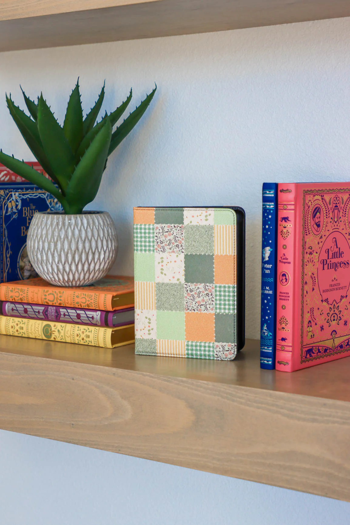 Patchwork Pages Kindle Case - Image 7