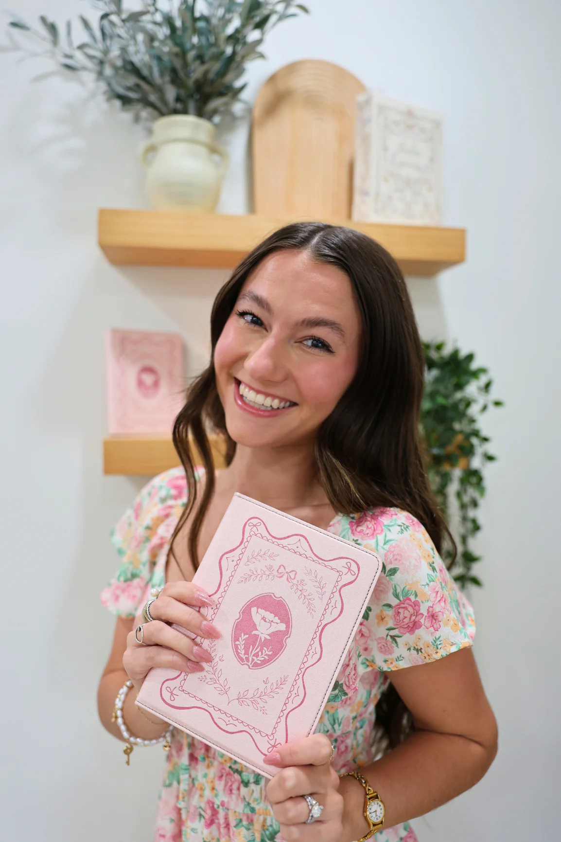 Petal Me Pretty Kindle Case - Image 2